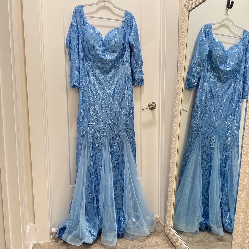 Riccio Blue Embellished Tiered Gown Cowl Neck NWOT Size XXL